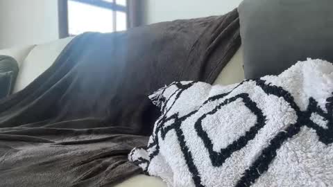 Snapshot of blueishgold22 chatting on April 14, 2:01 pm blueishgold22 online show from April 14, 2:01 pm