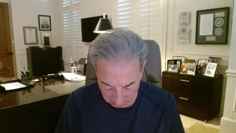 Snapshot of blueisles chatting on June 8, 8:31 pm blueisles online show from June 8, 8:31 pm