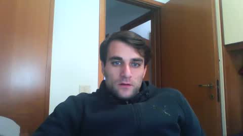 bluejoee online show from December 20, 8:54 am