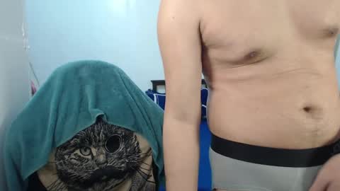 Snapshot of blueranger27 chatting on December 11, 5:32 am Andy Tan online show from December 11, 5:32 am