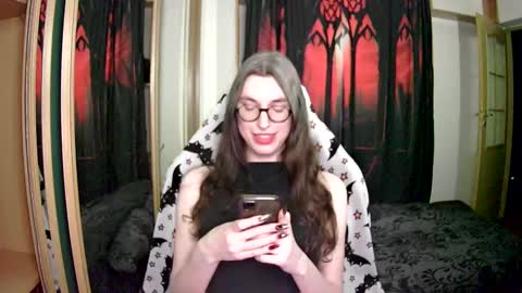 Snapshot of bluerose98 chatting on March 3, 7:06 pm Bluerose online show from March 3, 7:06 pm