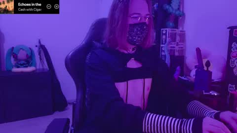 Blue online show from February 27, 9:59 pm