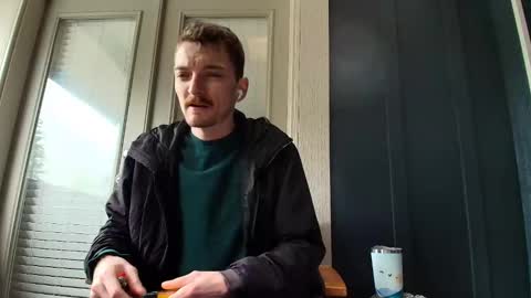 blue online show from March 18, 7:28 pm