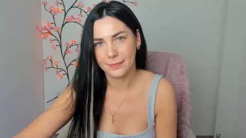 Kelly online show from April 9, 6:19 am