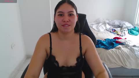 Snapshot of blumbum chatting on June 11, 9:13 pm Hey guysI am BrendaWelcome my room online show from June 11, 9:13 pm