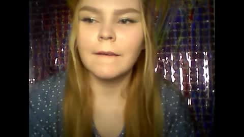 blushing_star online show from February 17, 8:09 am