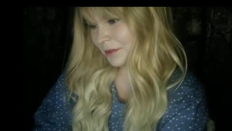 blushing_star online show from December 18, 4:02 pm