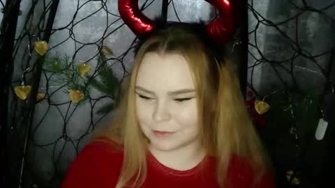 blushing_star online show from February 22, 10:25 am