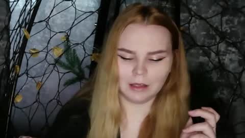 blushing_star online show from April 18, 5:22 am