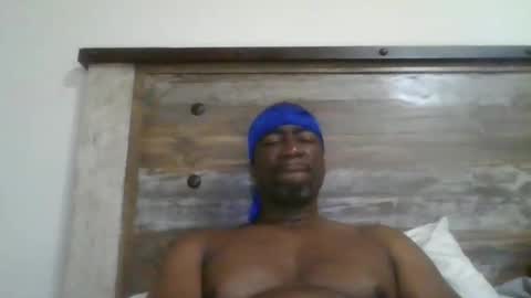 bluuthunder1914 online show from November 21, 12:32 am