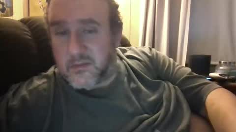 Snapshot of bman233450 chatting on September 24, 3:32 am bman233450 online show from September 24, 3:32 am