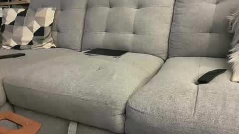 Snapshot of bmclovin_7 chatting on February 13, 3:50 am bmclovin_7 online show from February 13, 3:50 am