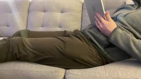 Snapshot of bmclovin_7 chatting on February 24, 1:57 am bmclovin_7 online show from February 24, 1:57 am