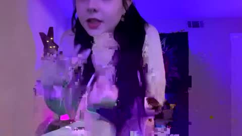 Snapshot of bnnybby333 chatting on January 31, 1:43 am Natalia online show from January 31, 1:43 am