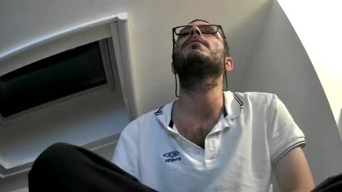 Snapshot of bo22222222 chatting on July 5, 8:10 am bo22222222 online show from July 5, 8:10 am