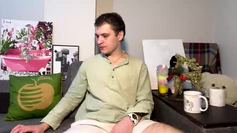 Snapshot of bob_bucks chatting on February 17, 8:59 pm bob_bucks online show from February 17, 8:59 pm