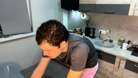 Snapshot of bob_bucks chatting on February 26, 11:15 pm bob_bucks online show from February 26, 11:15 pm