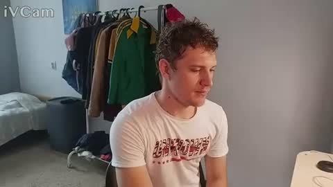 bob_bucks online show from August 5, 10:07 am