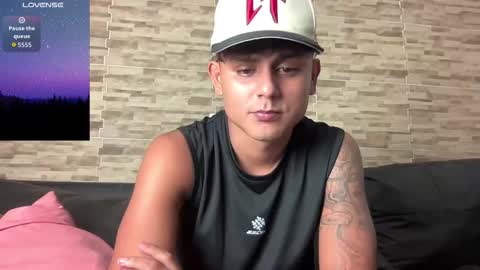 Snapshot of bob_pettersonn chatting on February 12, 5:57 am Bob INDEPENDENT MODEL online show from February 12, 5:57 am