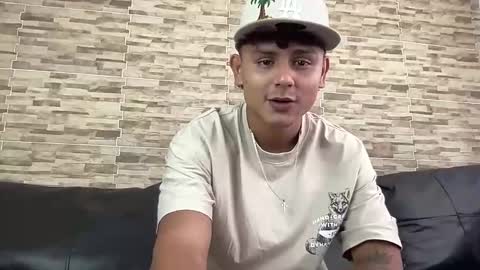 Snapshot of bob_pettersonn chatting on February 16, 6:37 pm Bob INDEPENDENT MODEL online show from February 16, 6:37 pm