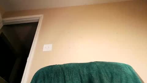 Snapshot of bobbiebone chatting on March 6, 3:57 am bobbiebone and company online show from March 6, 3:57 am