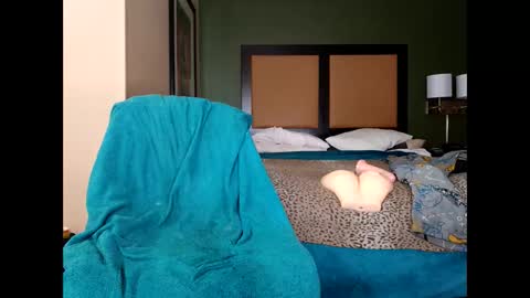 Snapshot of bobbiebone chatting on February 9, 5:06 pm bobbiebone and company online show from February 9, 5:06 pm