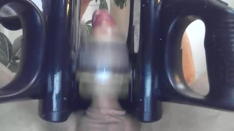 Snapshot of bobby123572970 chatting on October 27, 1:59 pm Bobby123 online show from October 27, 1:59 pm