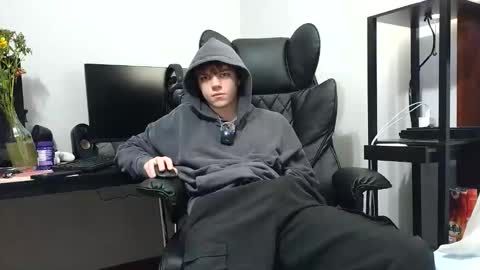 bobby72738 online show from February 17, 3:25 am