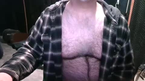 Snapshot of bobbyhill27b chatting on March 12, 4:02 pm BobbyHill27b online show from March 12, 4:02 pm