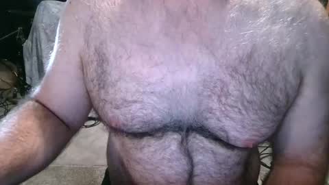 Snapshot of bobbyhill27b chatting on October 12, 12:37 pm BobbyHill27b online show from October 12, 12:37 pm