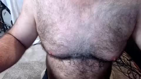 Snapshot of bobbyhill27b chatting on July 14, 1:08 am BobbyHill27b online show from July 14, 1:08 am