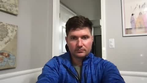 bobbylightfoot3 online show from December 13, 10:34 pm