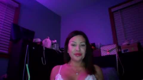 milf online show from November 27, 3:52 am