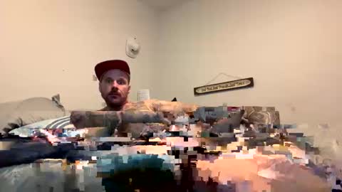 Snapshot of bodyart85_19 chatting on December 4, 2:20 am Bodyart85 19 online show from December 4, 2:20 am