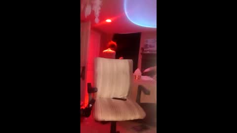 Snapshot of bodyyattiyatti chatting on January 8, 9:00 am Sailorartemis online show from January 8, 9:00 am