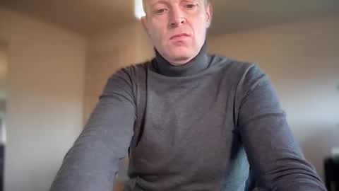 Snapshot of boegieboy76 chatting on January 9, 10:51 am ask me online show from January 9, 10:51 am