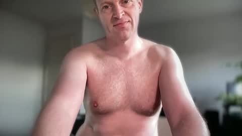 Snapshot of boegieboy76 chatting on January 15, 11:26 am ask me online show from January 15, 11:26 am