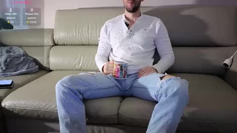 Snapshot of boiteasex chatting on February 16, 5:03 am boiteasex online show from February 16, 5:03 am