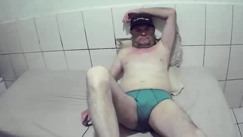 Snapshot of bolado23 chatting on September 15, 6:52 pm Cesar Augusto Pierdona online show from September 15, 6:52 pm