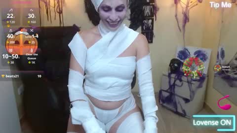 Paris online show from October 26, 12:05 am