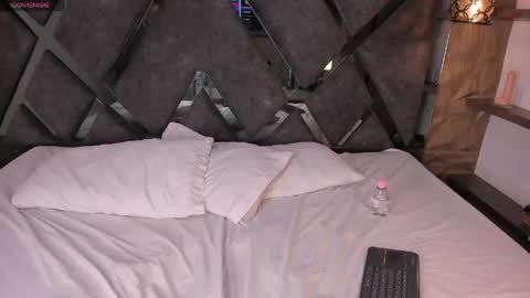 Bombon online show from May 24, 3:55 am
