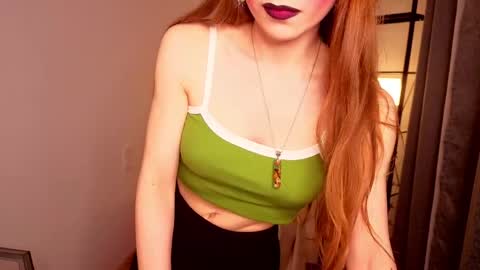 Karen online show from March 25, 9:54 pm