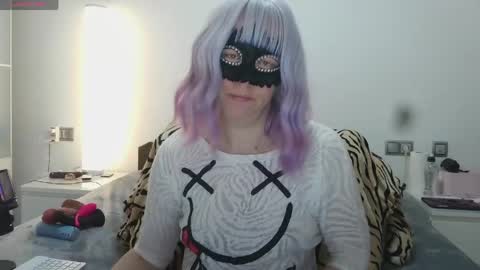 Lucy online show from March 27, 8:26 am