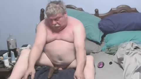 Snapshot of boner1961 chatting on February 13, 8:59 am boner1961 online show from February 13, 8:59 am