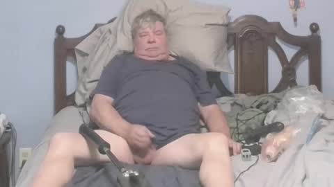 Snapshot of boner1961 chatting on November 29, 12:08 pm boner1961 online show from November 29, 12:08 pm