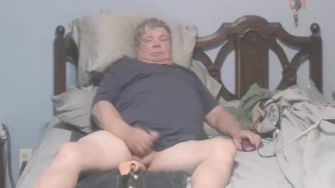 Snapshot of boner1961 chatting on November 30, 1:04 pm boner1961 online show from November 30, 1:04 pm