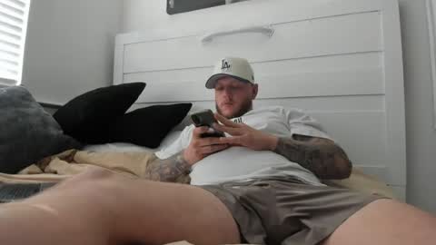 boner4you1994 online show from July 12, 3:14 pm