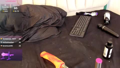 bonieklent online show from January 27, 5:58 am