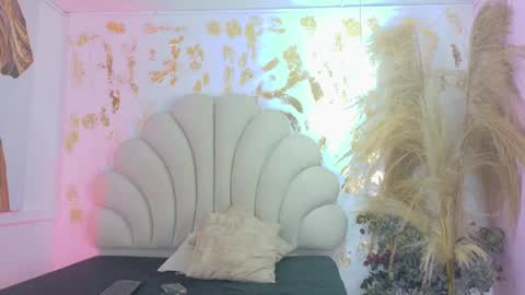 bonieklent online show from September 11, 2:55 am