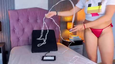 Snapshot of bonnali_lune chatting on April 19, 5:07 am bonnali_lune online show from April 19, 5:07 am